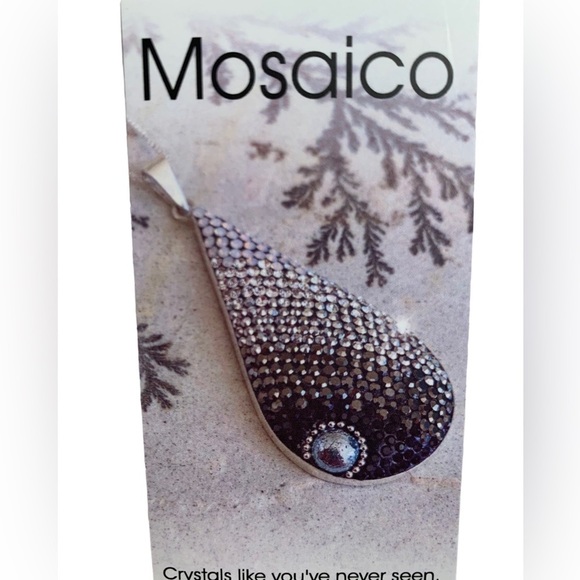 NWT Mosaico Austrian Crystal & Pearl necklace, and earrings 💕💕new line! - Picture 4 of 10